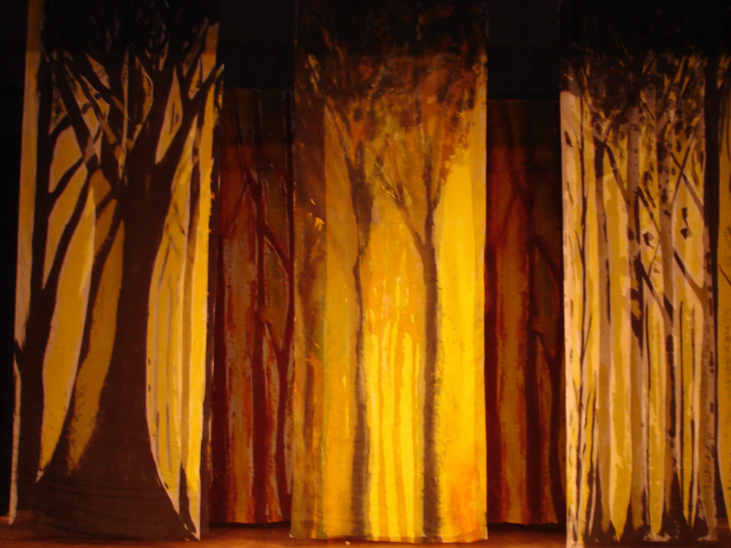 7)MidSummerTrees:silk theater set.JPG