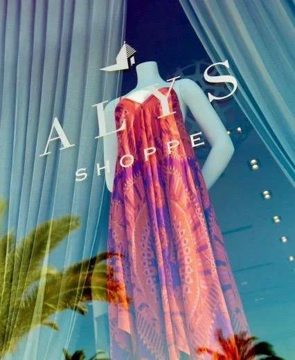Alys_Shoppe_Mannequin_in_Window_Orange_Dress_From_Outside_800x.jpg