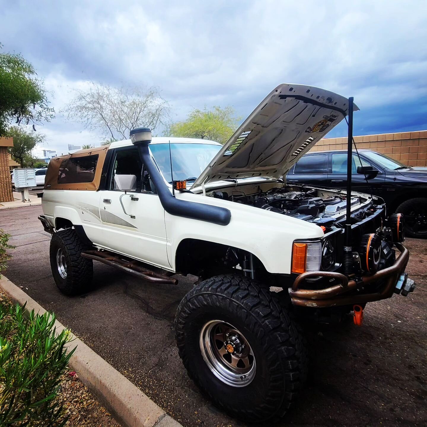 ______________________________ 
AKINA MOTORSPORTZ (since 2004) 
129 S. SMITH RD #102:
TEMPE AZ 85281 :
Call or Text 480:968:2991:

General Maintenance : 
Electrical Repair : 
Suspension : 
Performance Upgrades :
Welding &amp; Fabrication : 
Engine &a