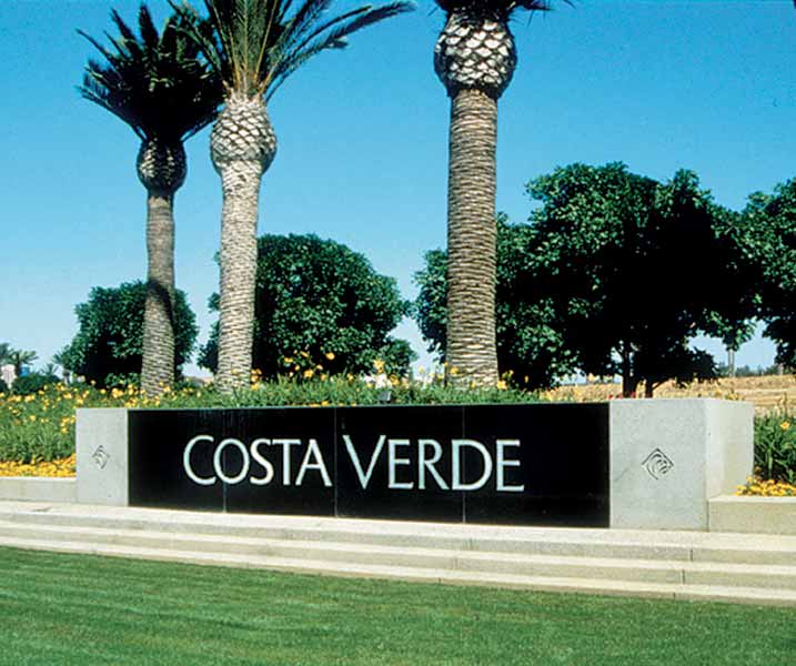 residential_costa_verde_monument_planter.jpg