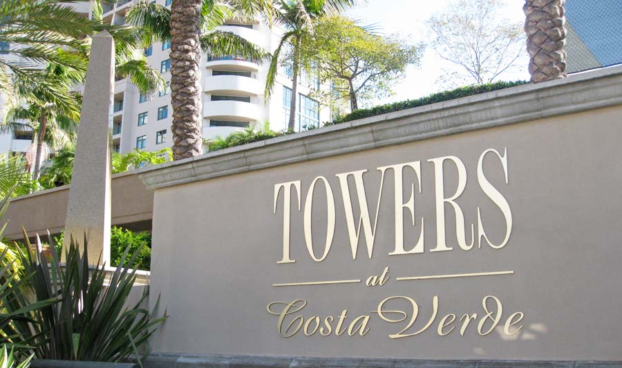 residential-towers-costa-verde-monument.jpg