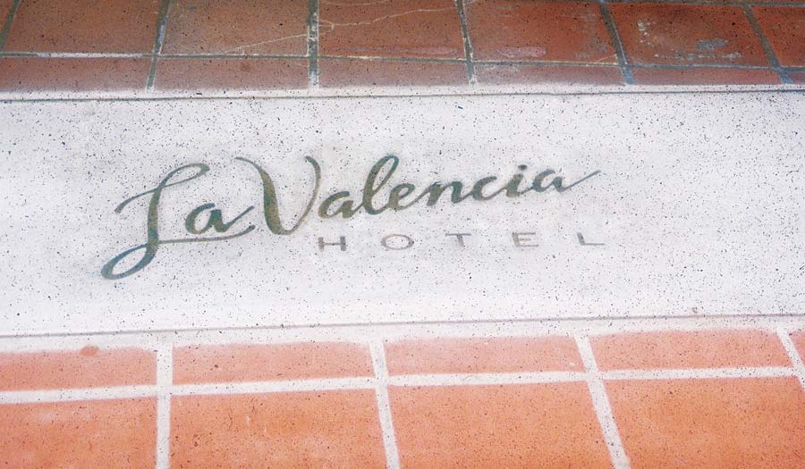hospitality-la-valencia-entry-tile.jpg