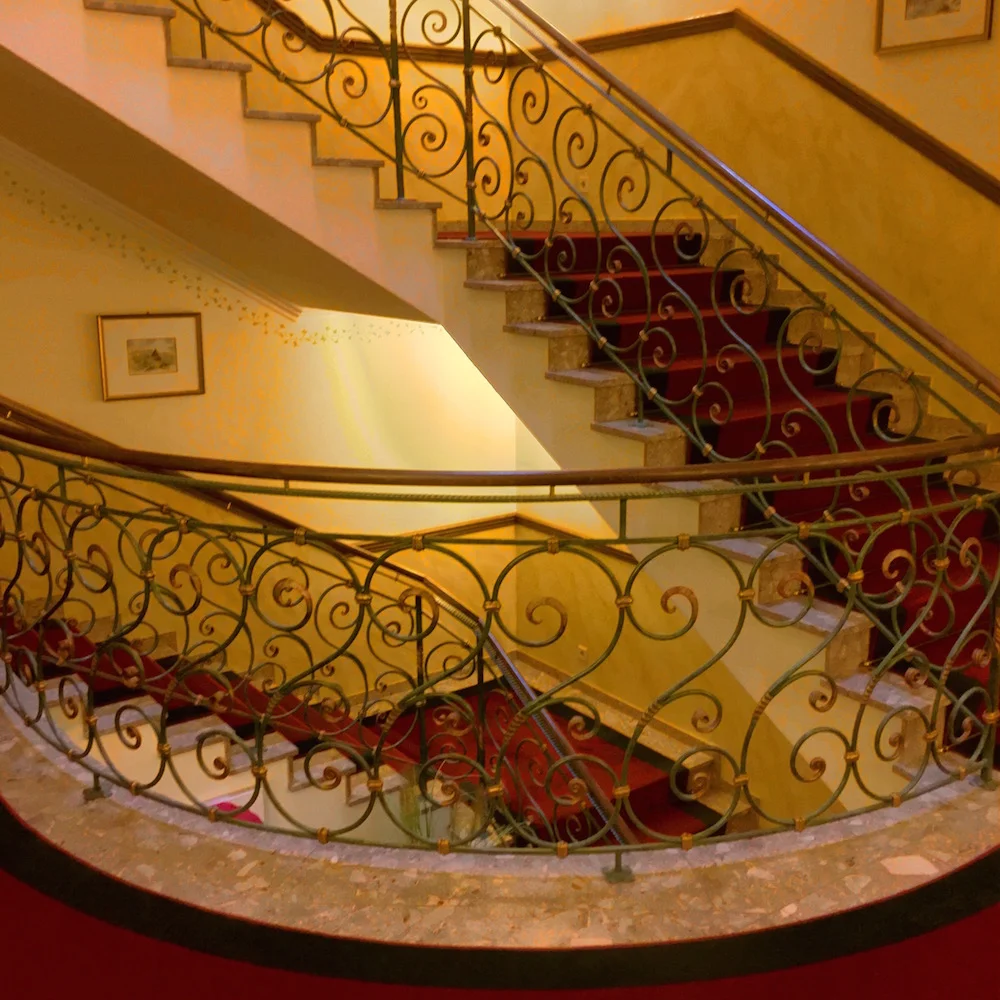 Staircase taken without any lens (iPhone 6 only)