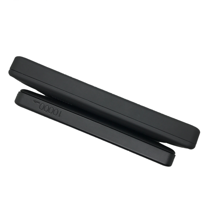 Anker PowerCore II Slim 10.000 mAh in the front and AmazonBasics power bank in the back