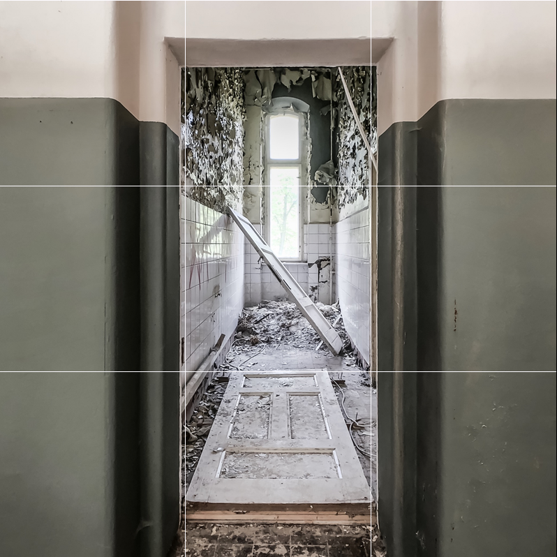 square-format-photo-lost-places-1.png