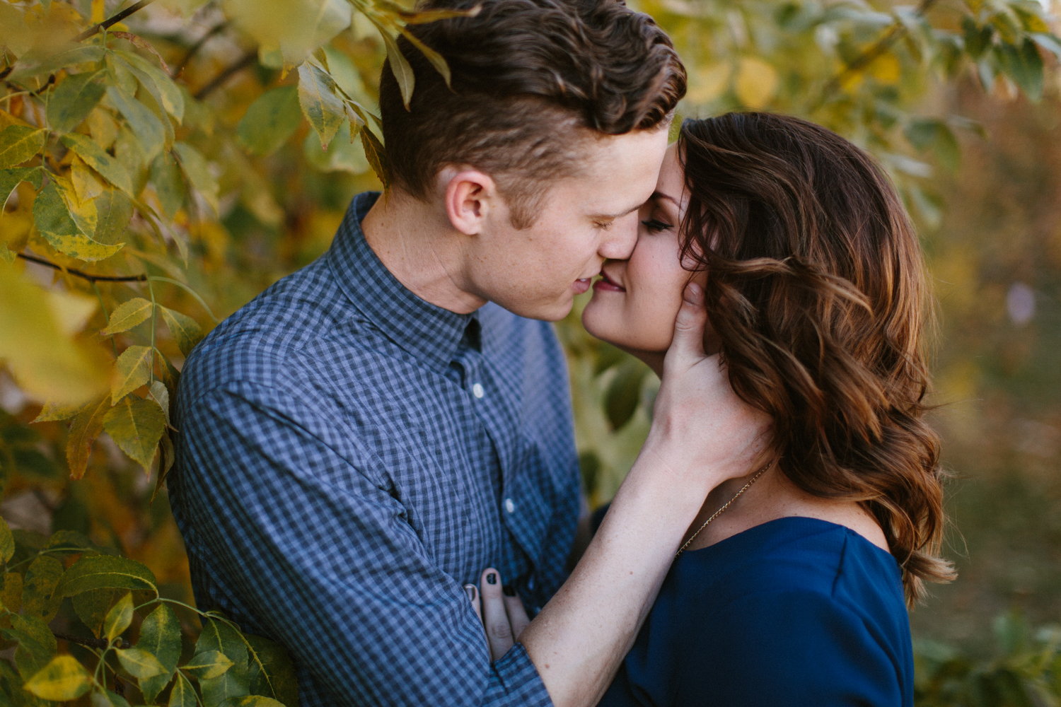 SiouxFalls_DesMoines_Wedding_Engagement_Photographer_21.jpg