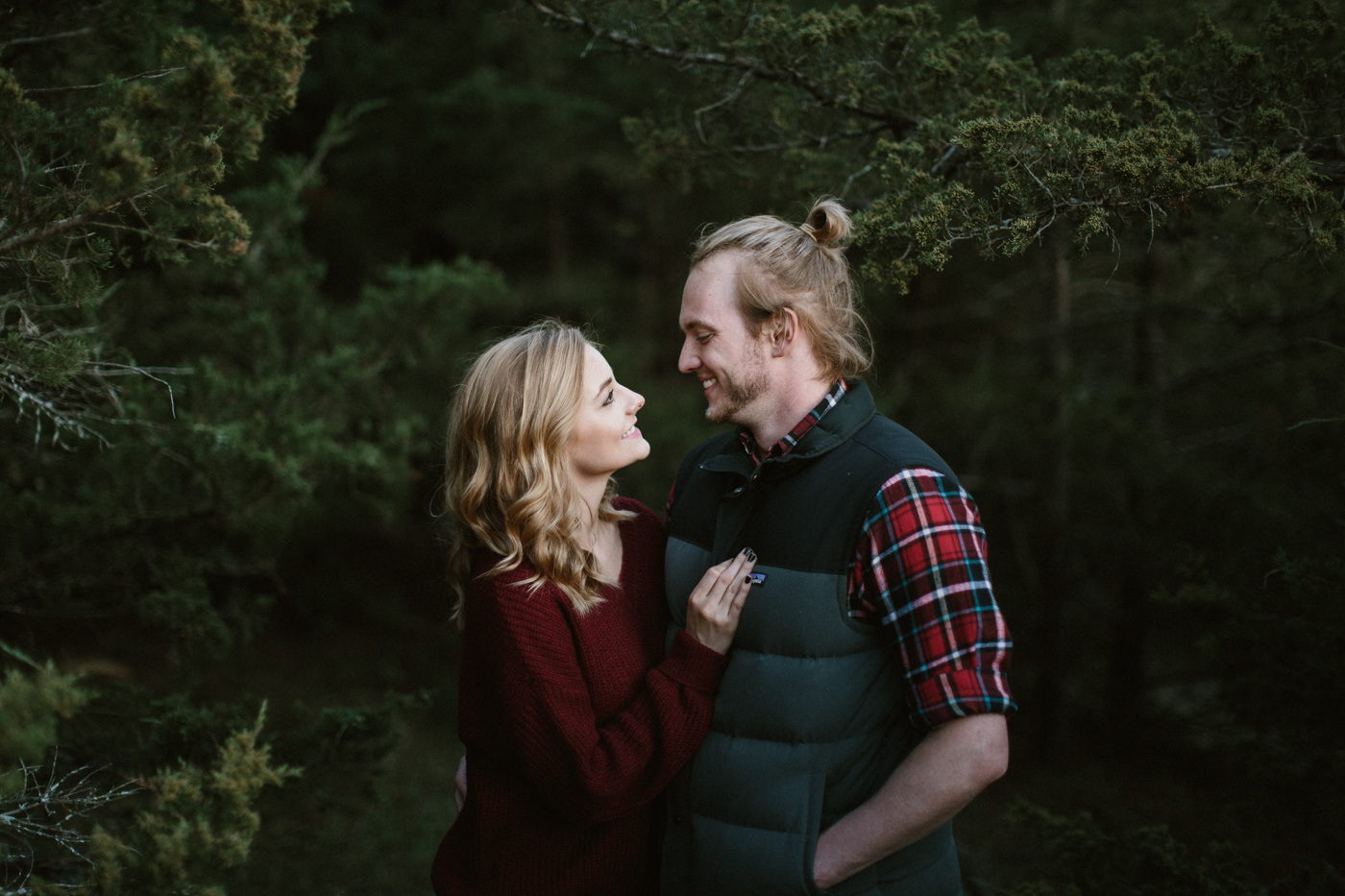 Sioux_Falls_Des_Moines_Engagement_Wedding_Photographer_43.jpg