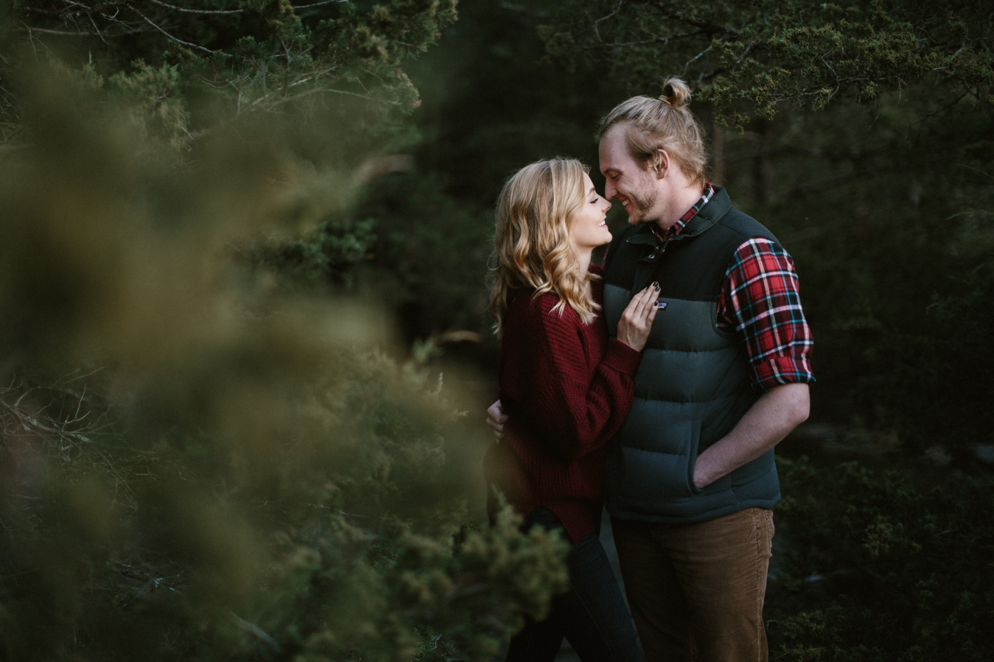 Sioux_Falls_Des_Moines_Engagement_Wedding_Photographer_44.jpg