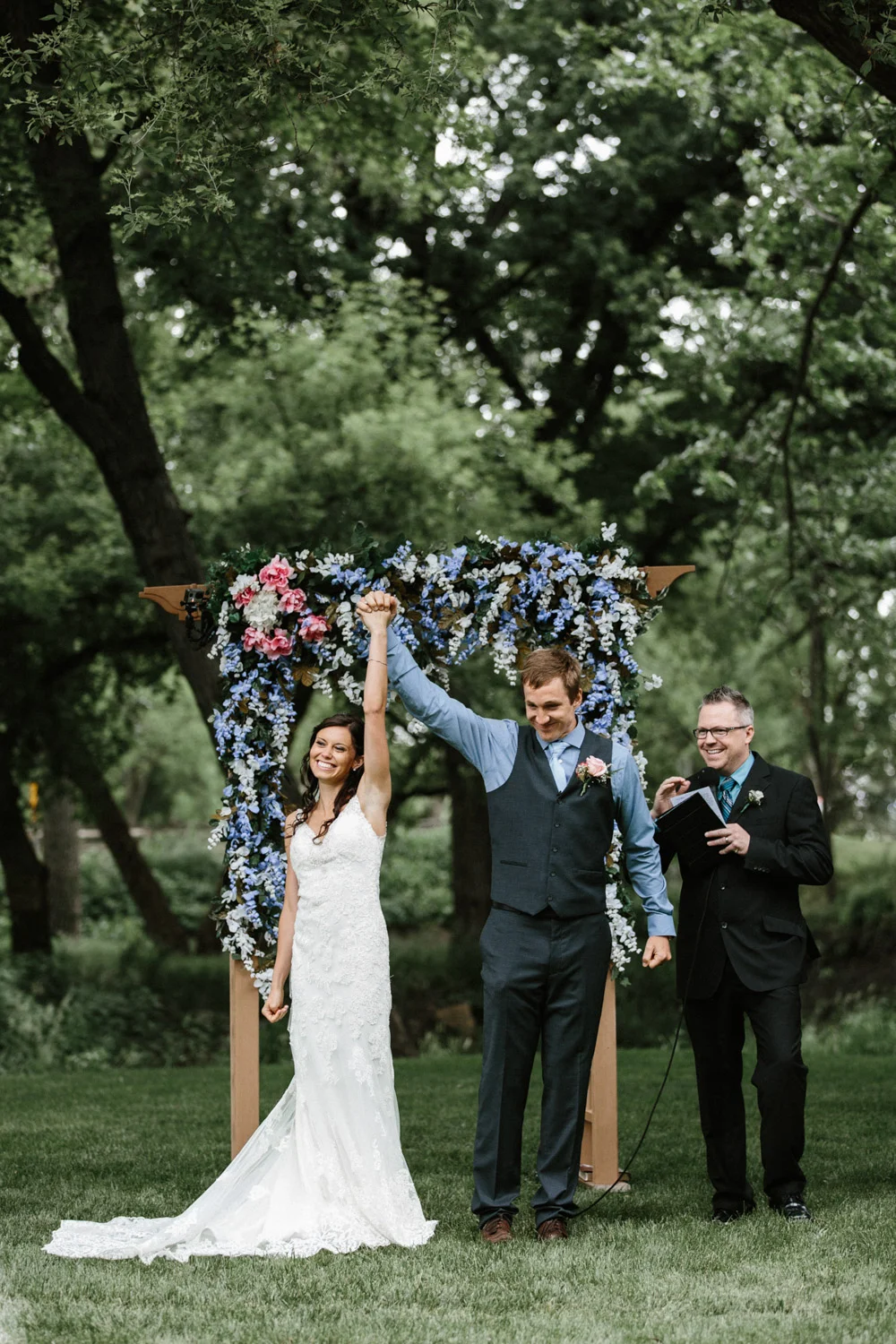 Outdoor_Wedding_SiouxFalls_MaryJoWegnerArboretum_Photographer_Calli&Jon_091.jpg