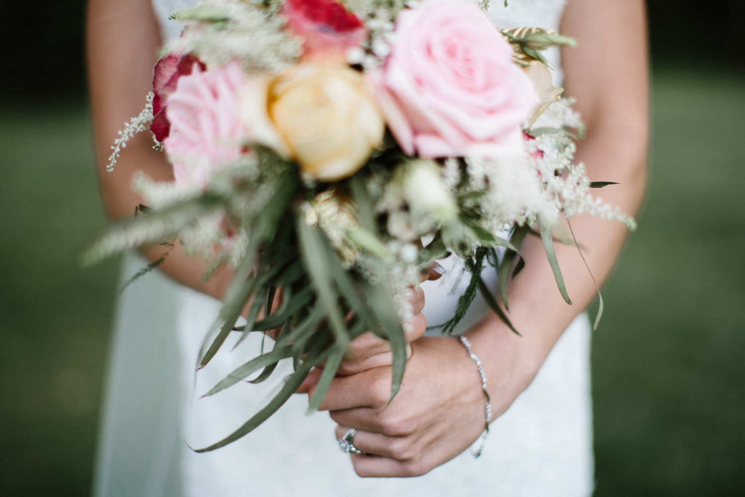 Outdoor_Wedding_SiouxFalls_MaryJoWegnerArboretum_Photographer_Calli&Jon_111.jpg