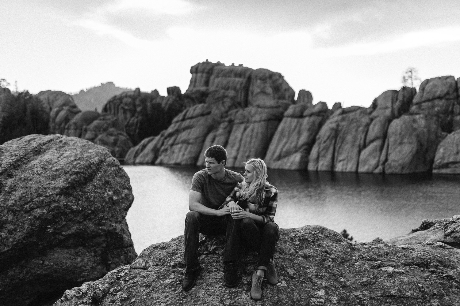 SiouxFalls_BlackHills_Adventure_Engagement_Wedding_Photographer_56.jpg