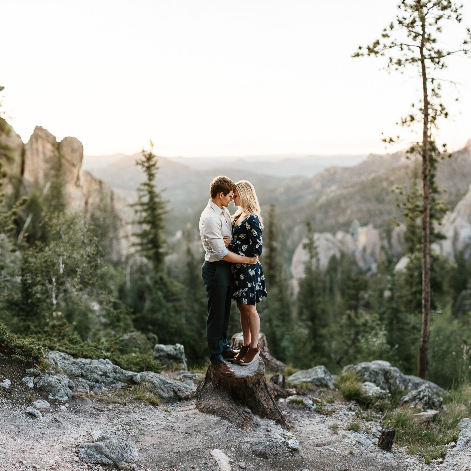 SiouxFalls_BlackHills_Adventure_Engagement_Wedding_Photographer_82.jpg