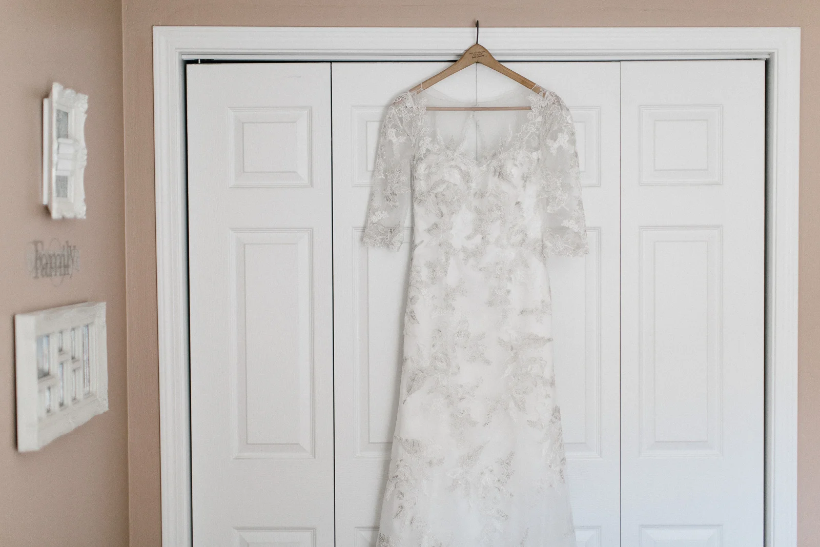 Jenna&Austin_SiouxFalls_Wedding_Photographer_010.jpg