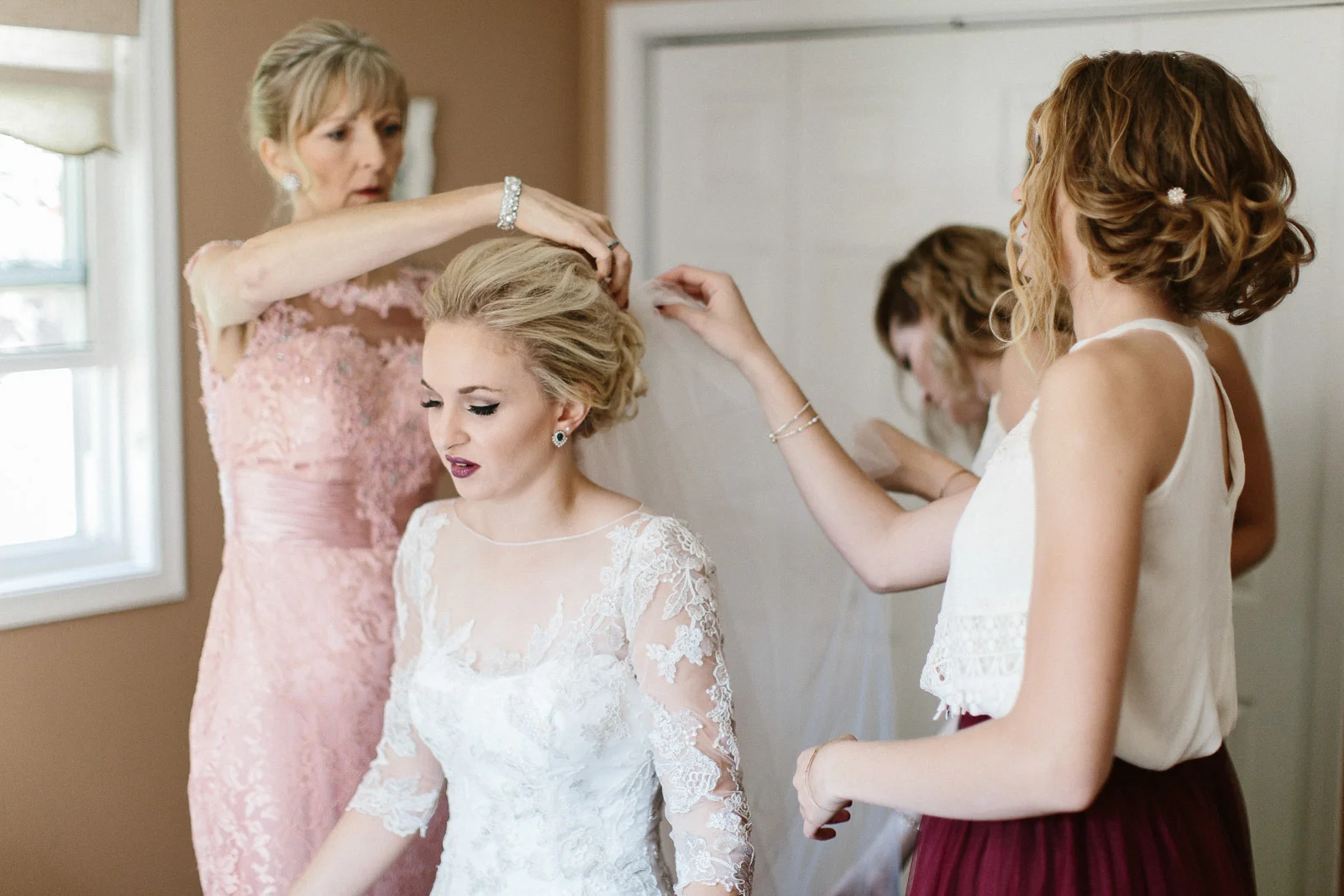 Jenna&Austin_SiouxFalls_Wedding_Photographer_025.jpg
