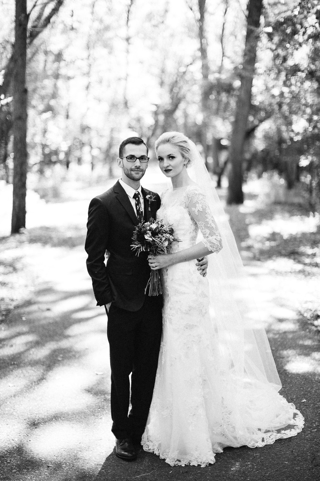 Jenna&Austin_SiouxFalls_Wedding_Photographer_046.jpg