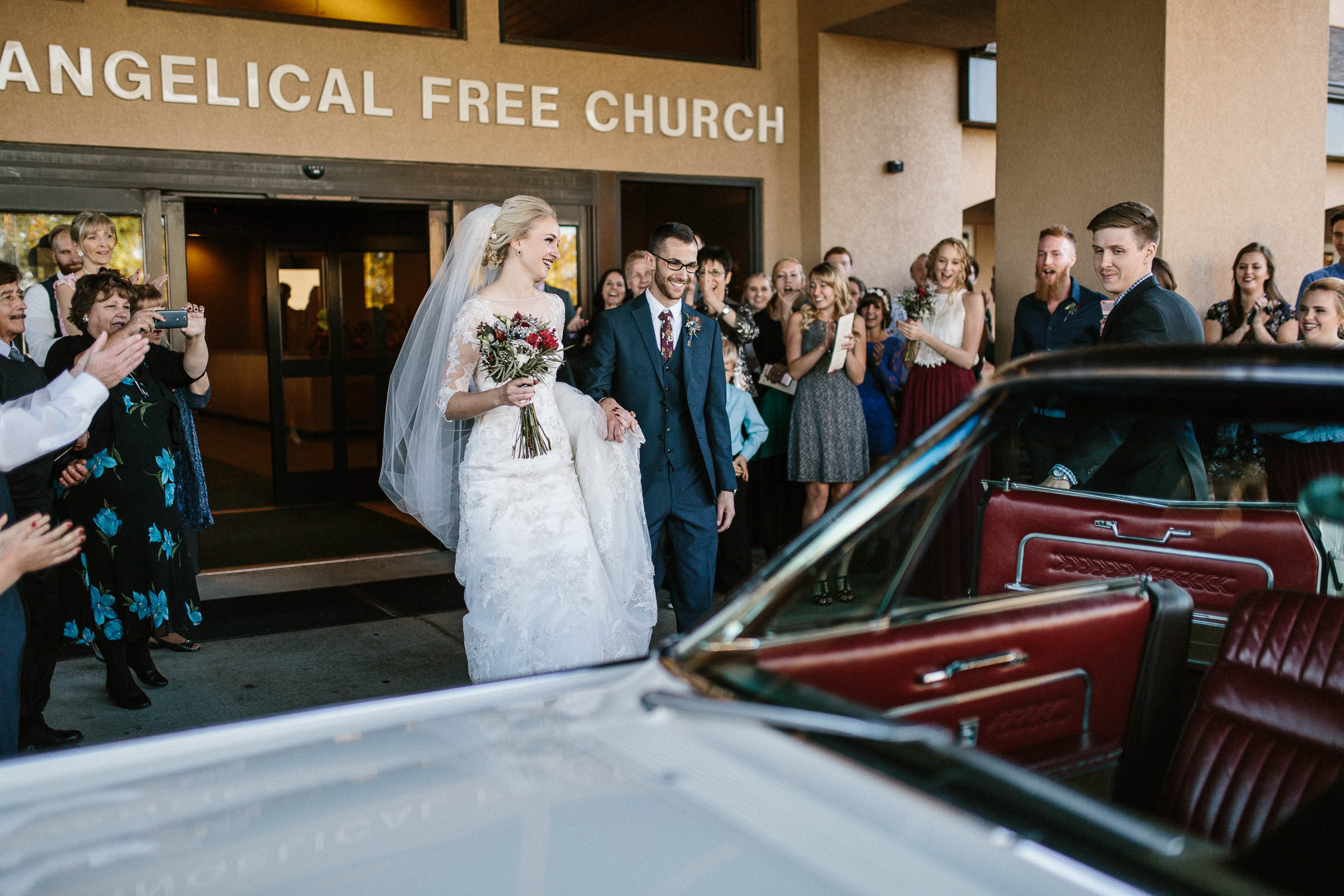 Jenna&Austin_SiouxFalls_Wedding_Photographer_081.jpg