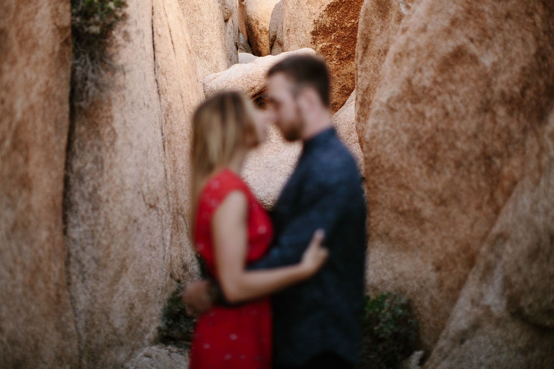 Joshua_Tree_Engagement_Wedding_Elopement_Photogapher_32.jpg