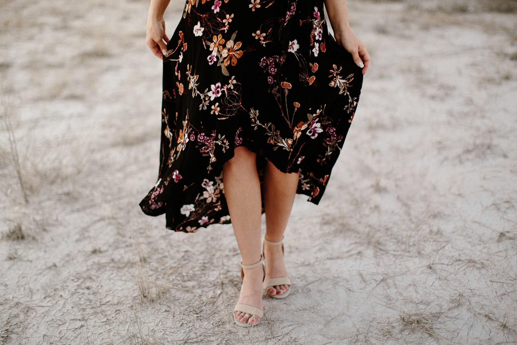 Alyssa&Forrest_Badlands_Adventure_Engagement_24.jpg