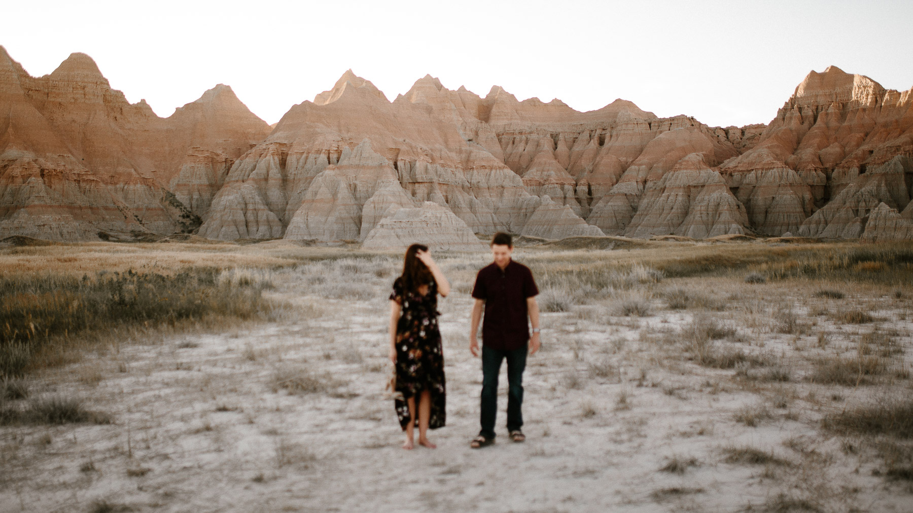 Alyssa&Forrest_Badlands_Adventure_Engagement_30.jpg