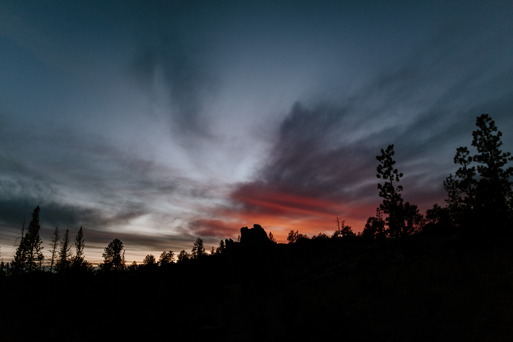 sioux-falls-black-hills-rapid-city-elopement-wedding-adventure-photographer-custer-sylvan-lake-62.jpg