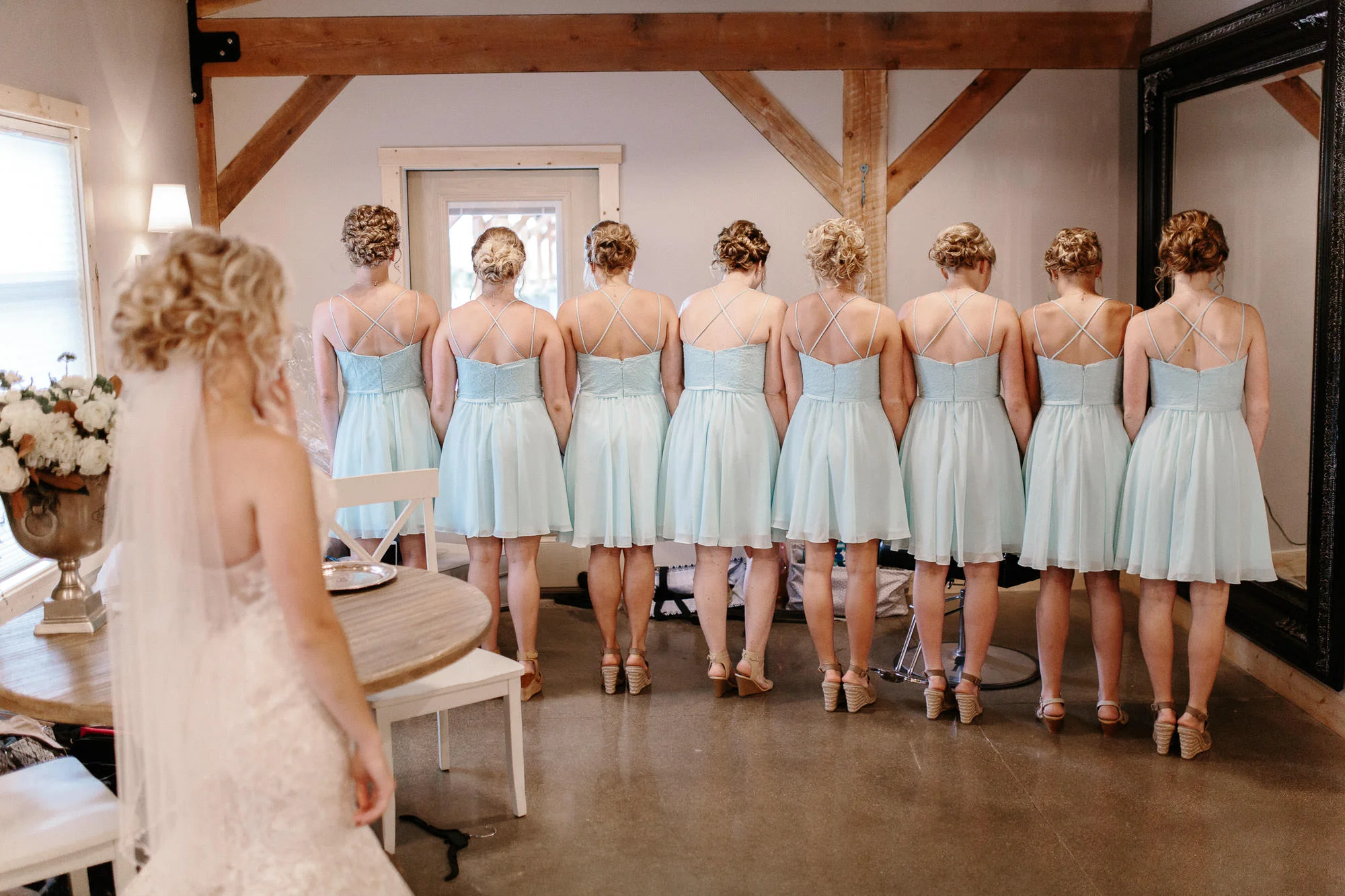 meadow-barn-wedding-sioux-falls-south-dakota-romantic-adventerous-michael-liedtke-photography012.jpg