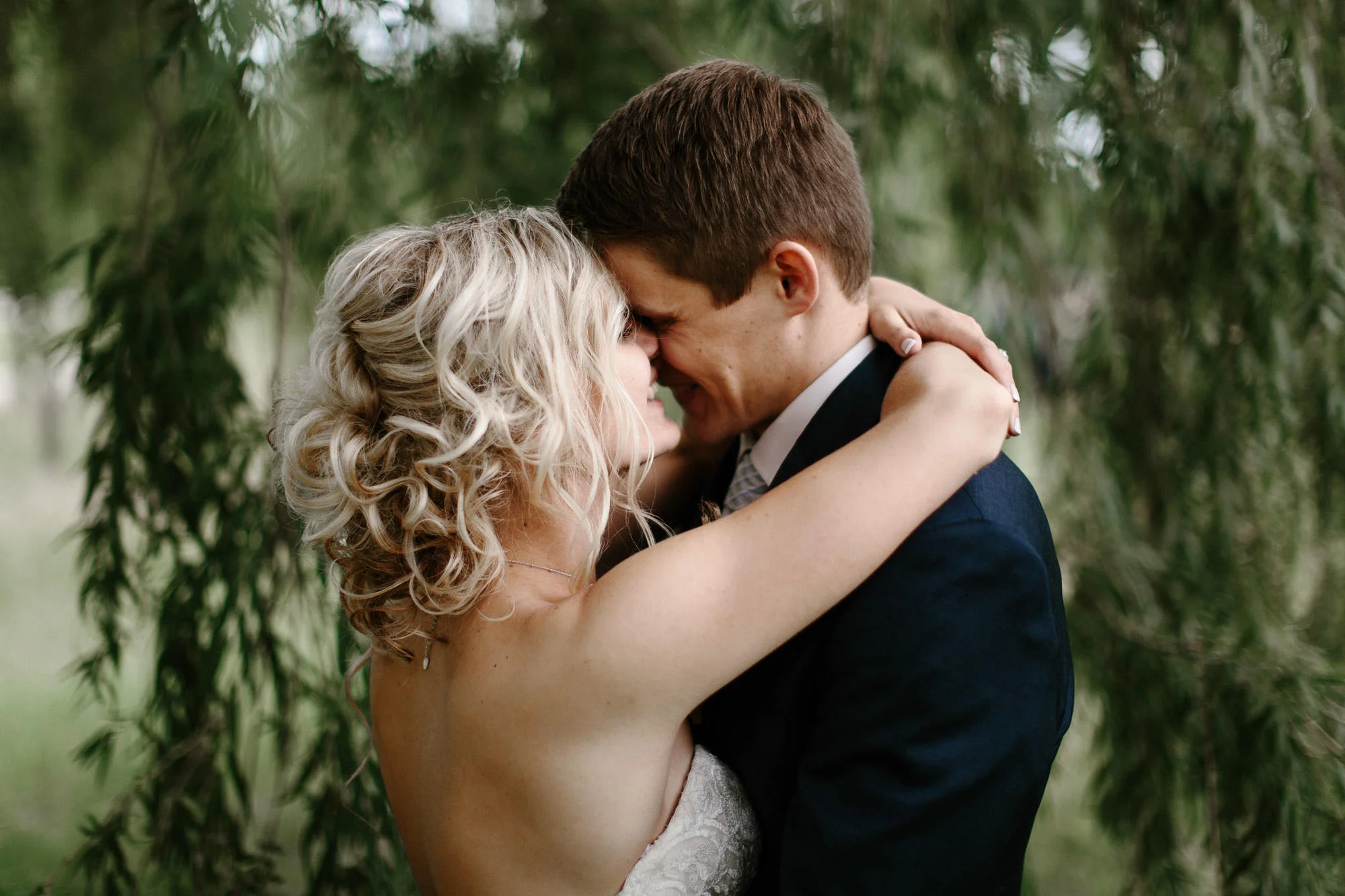 meadow-barn-wedding-sioux-falls-south-dakota-romantic-adventerous-michael-liedtke-photography051.jpg