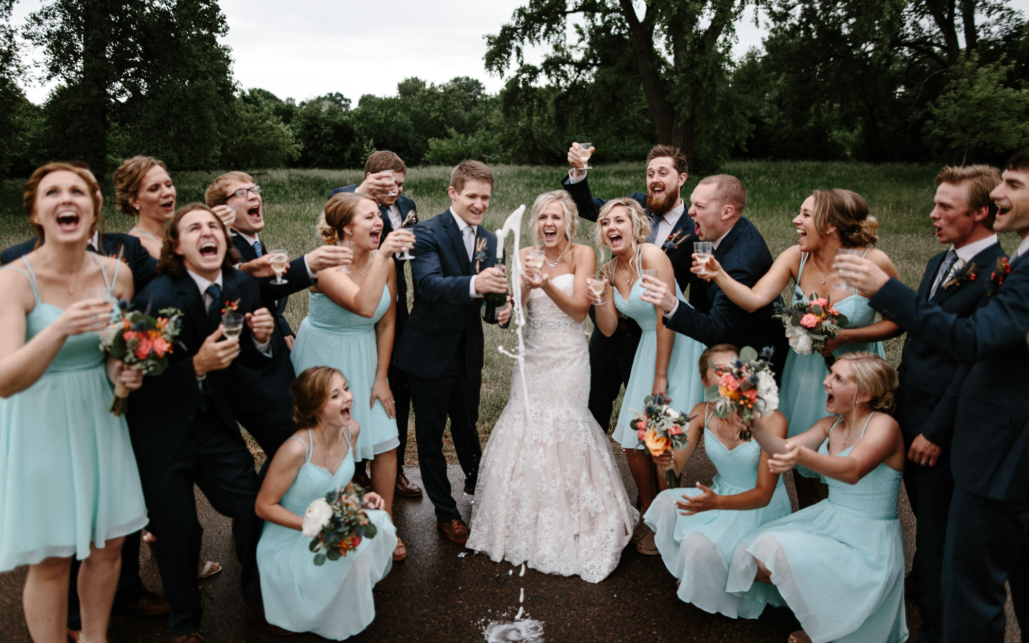 meadow-barn-wedding-sioux-falls-south-dakota-romantic-adventerous-michael-liedtke-photography056.jpg