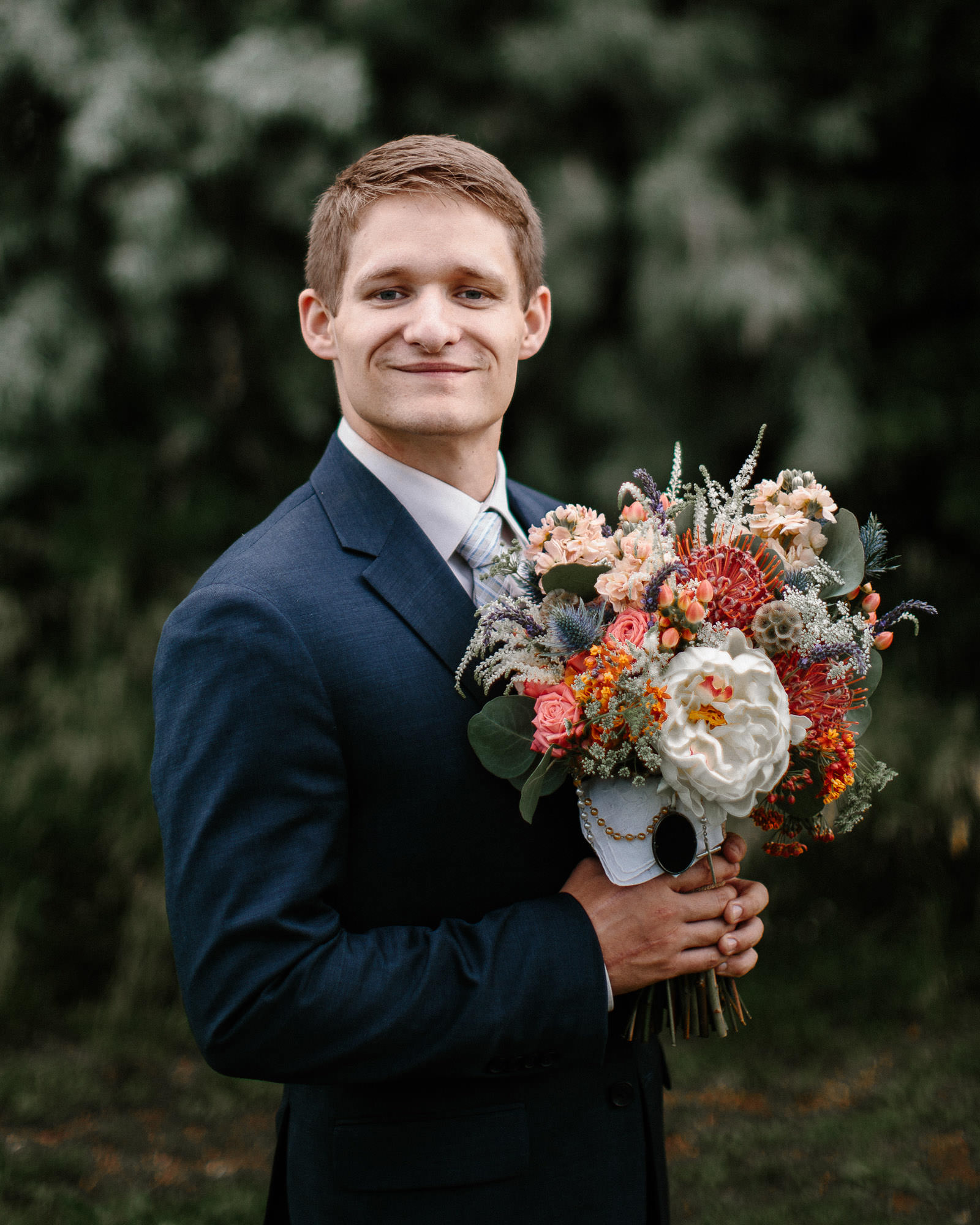 meadow-barn-wedding-sioux-falls-south-dakota-romantic-adventerous-michael-liedtke-photography086.jpg