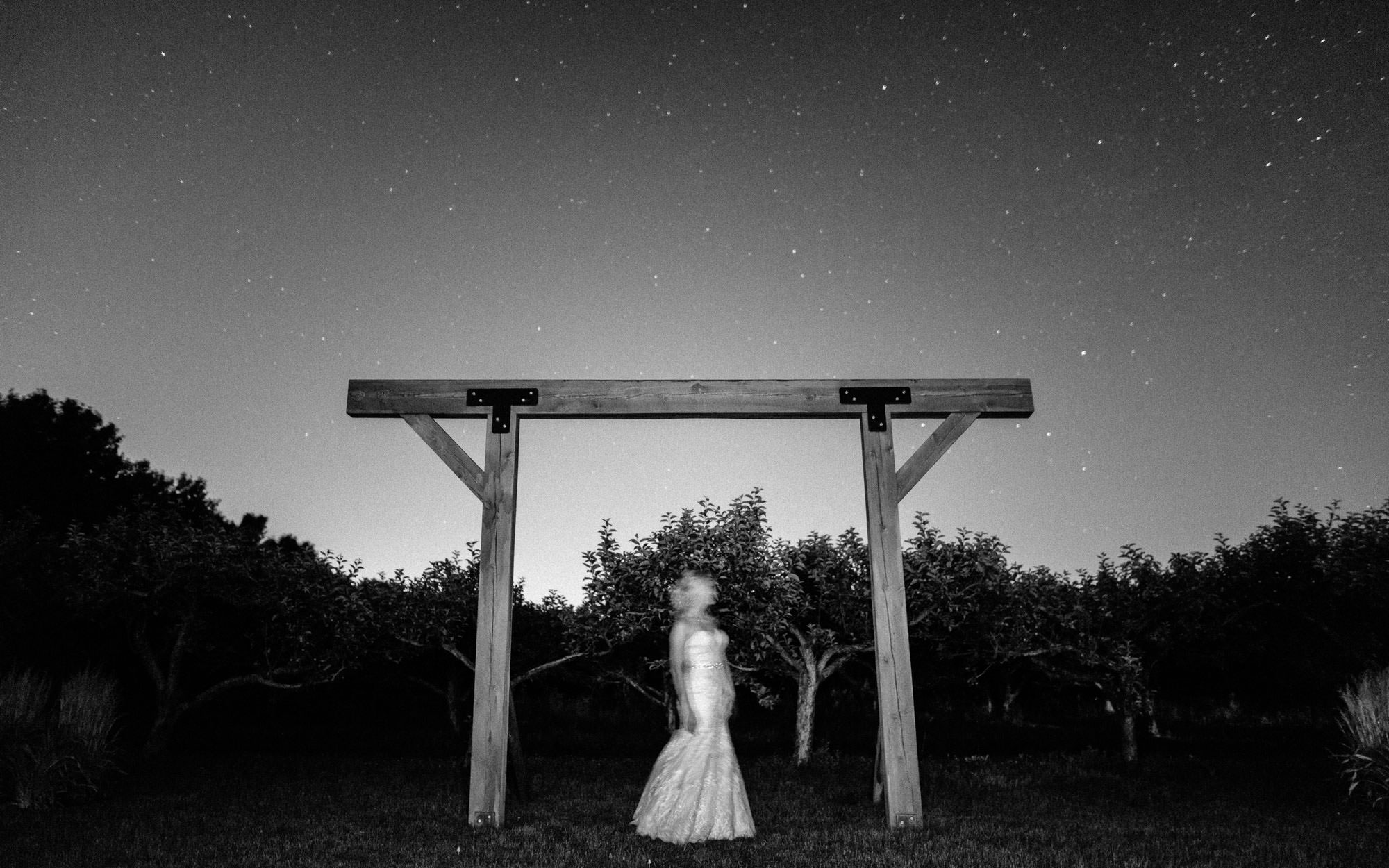 meadow-barn-wedding-sioux-falls-south-dakota-romantic-adventerous-michael-liedtke-photography136.jpg