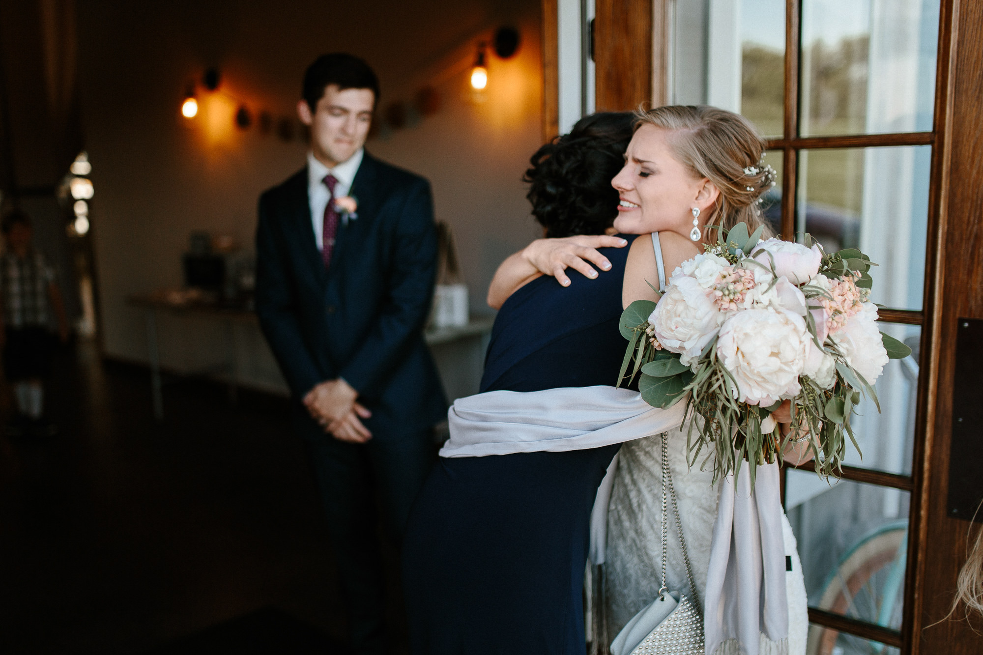 wedding-elopement-adventerous-romantic-timeless-south-dakota-blue-haven-barn-065.jpg