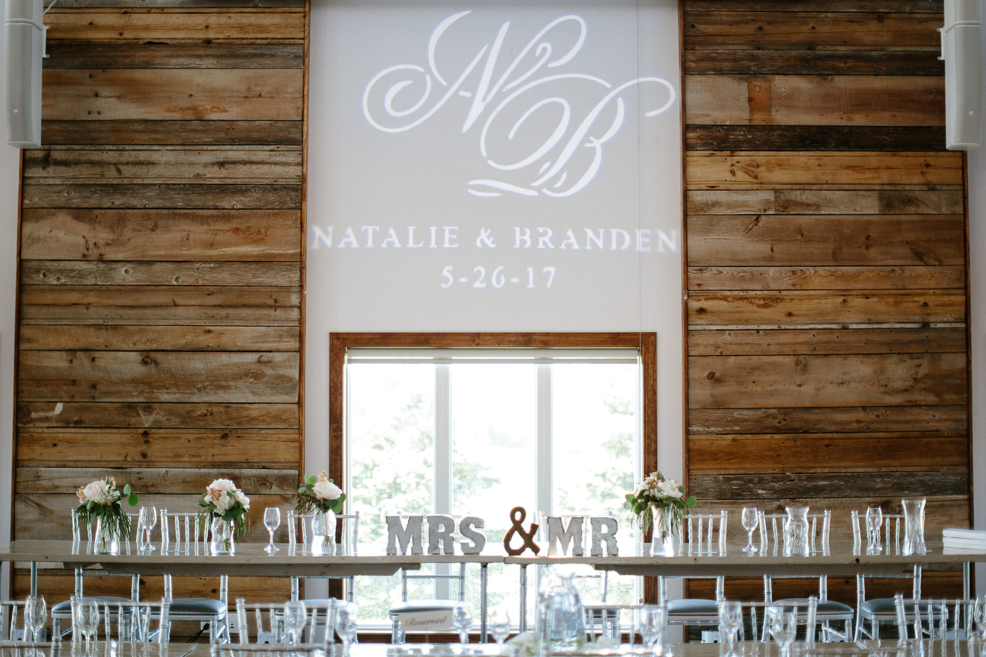 wedding-elopement-adventerous-romantic-timeless-south-dakota-blue-haven-barn-068.jpg