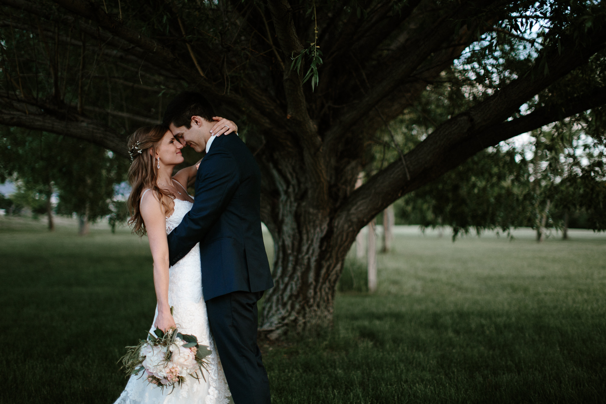 wedding-elopement-adventerous-romantic-timeless-south-dakota-blue-haven-barn-088.jpg