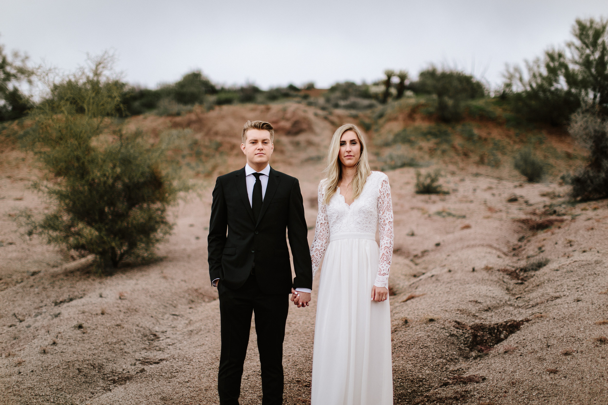 phoenix-mesa-elopement-wedding-photographer-lost-dutchman-state-park-superstitious-mountains-02.jpg