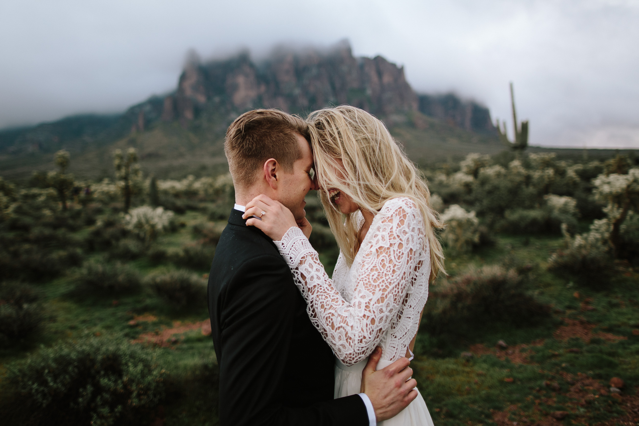 phoenix-mesa-elopement-wedding-photographer-lost-dutchman-state-park-superstitious-mountains-21.jpg