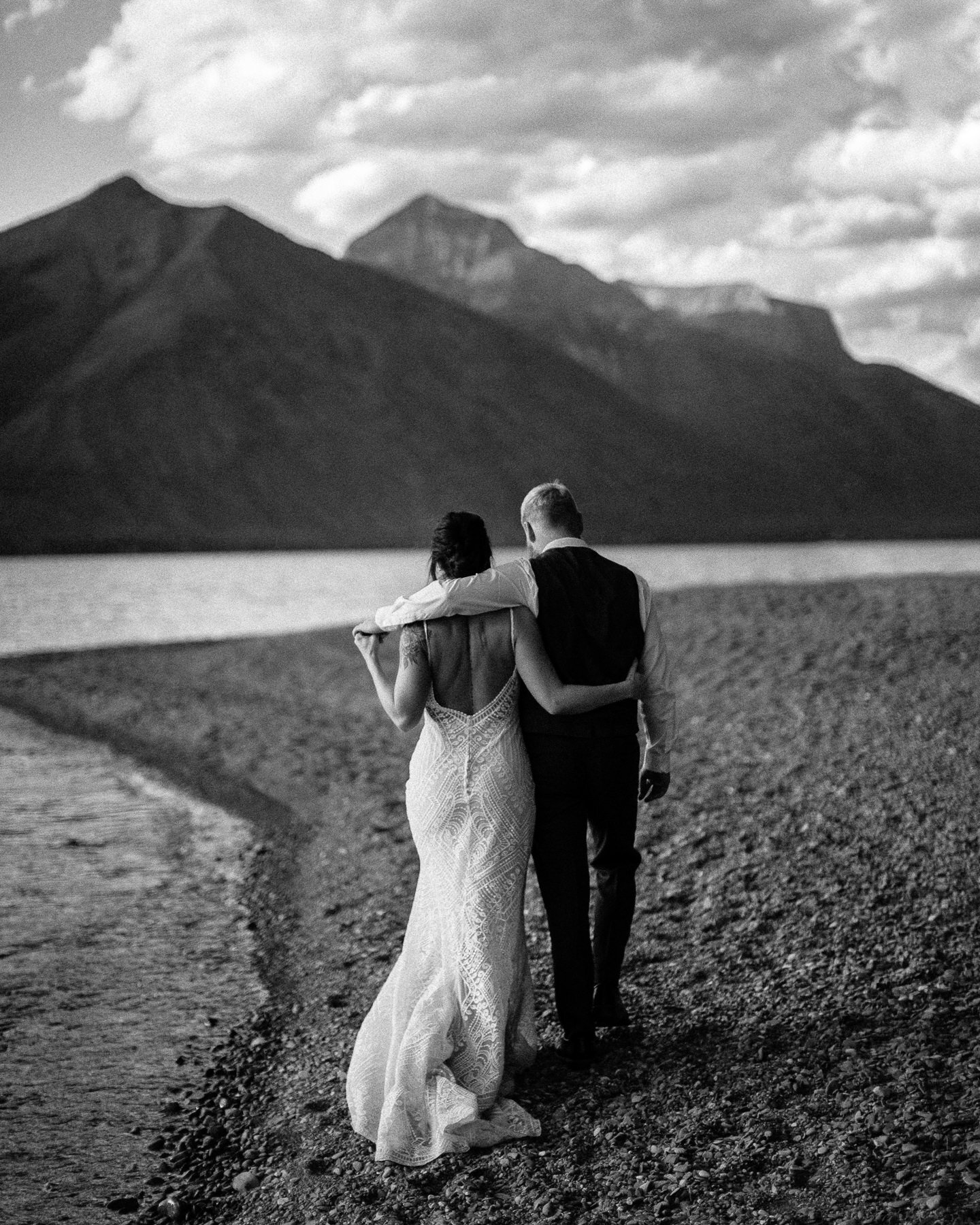 glacier-national-park-elopment-lake-mcdonald-wedding-113.jpg