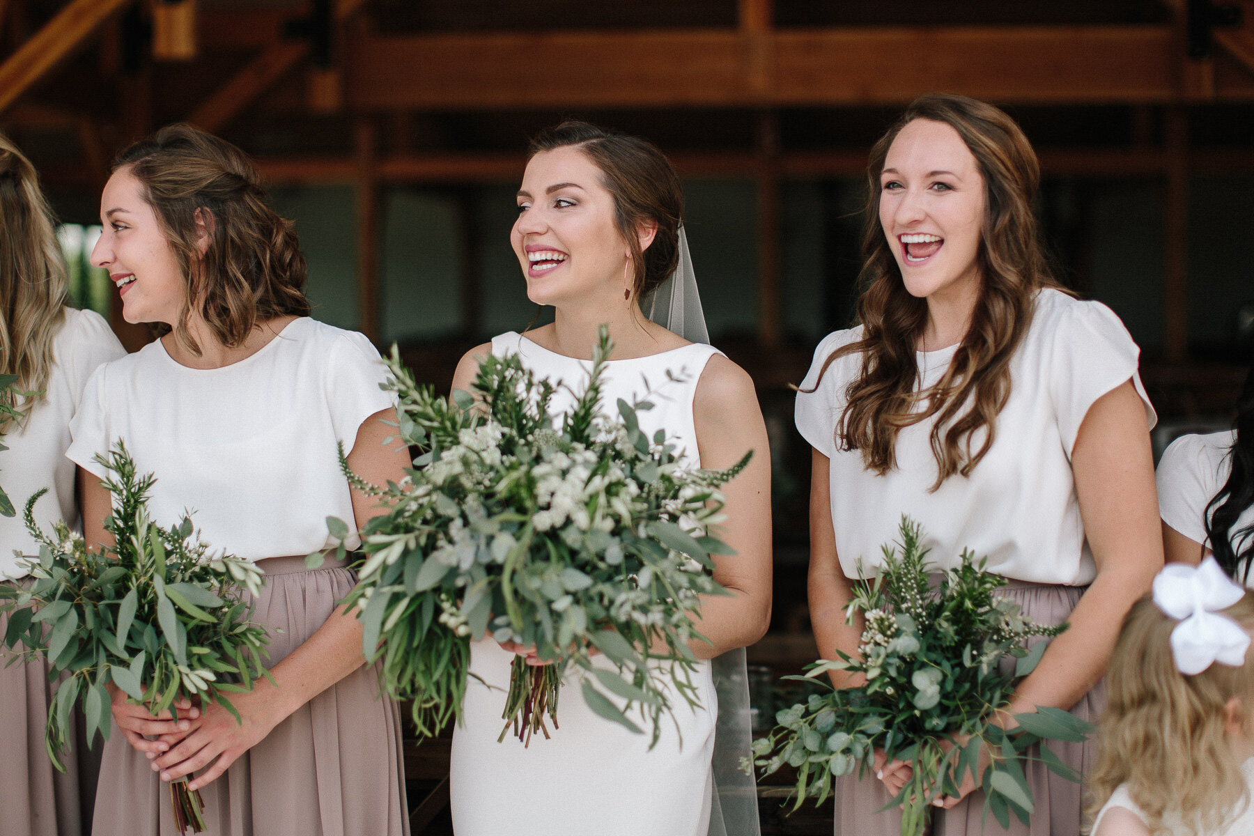 veranda-meadow-barn-sioux-falls-wedding-photographer-056.jpg