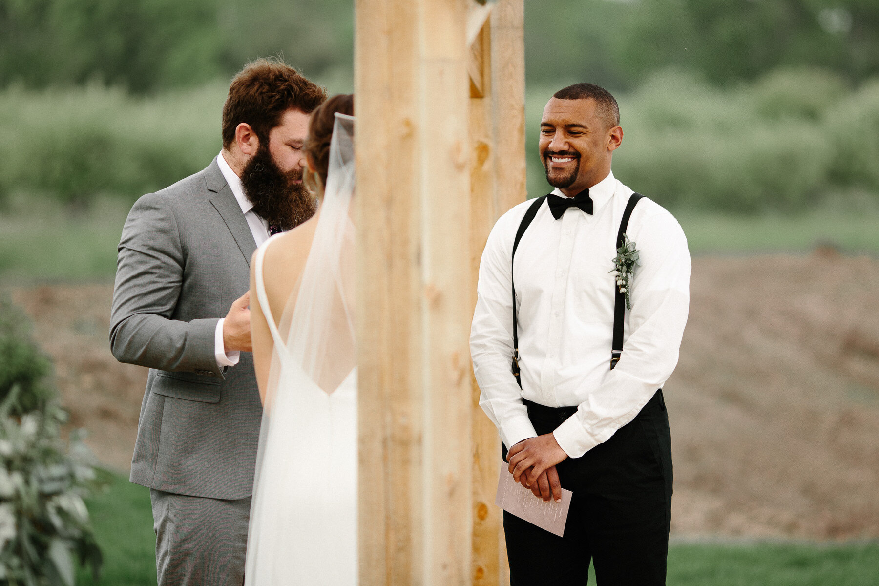 veranda-meadow-barn-sioux-falls-wedding-photographer-067.jpg