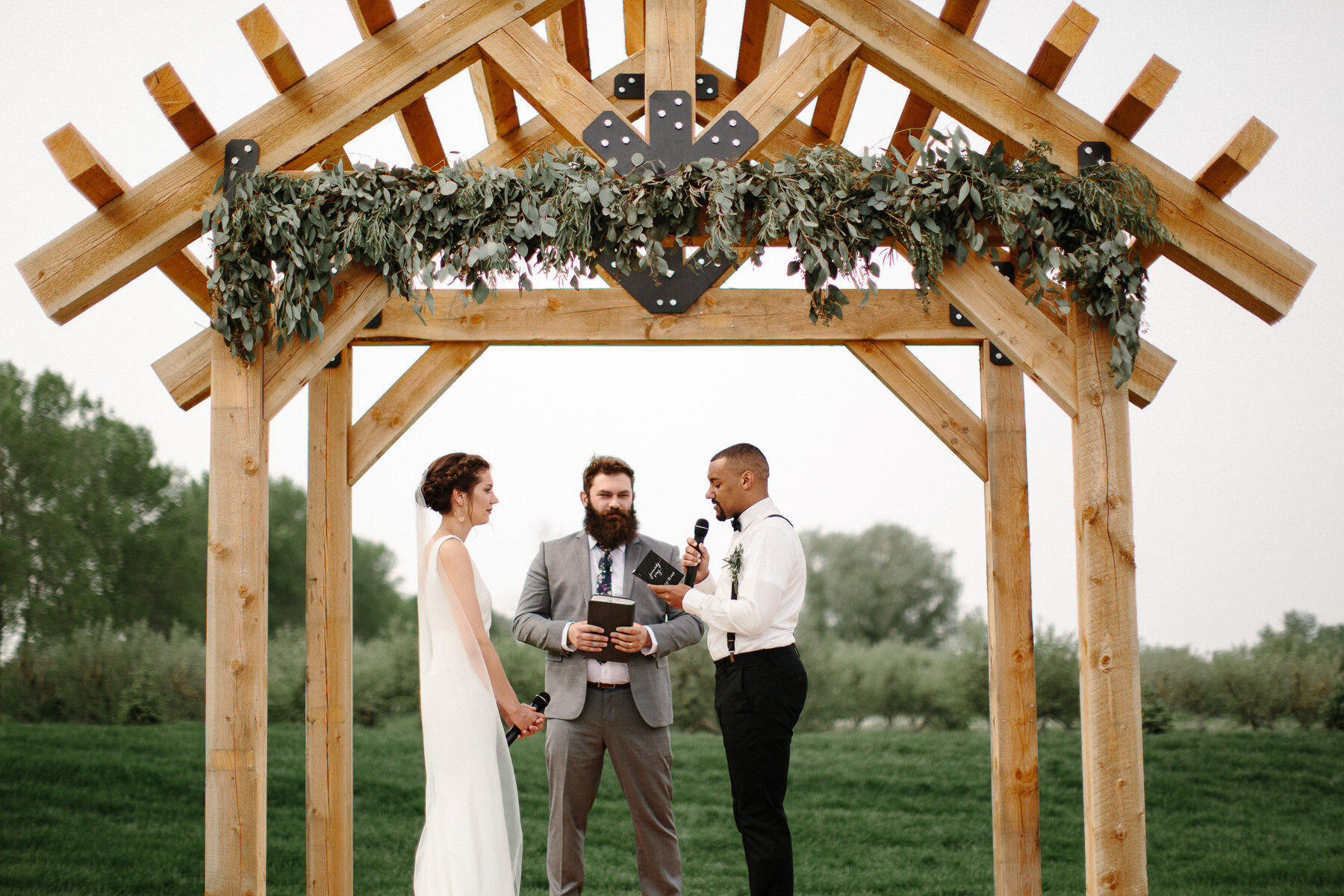 veranda-meadow-barn-sioux-falls-wedding-photographer-070.jpg