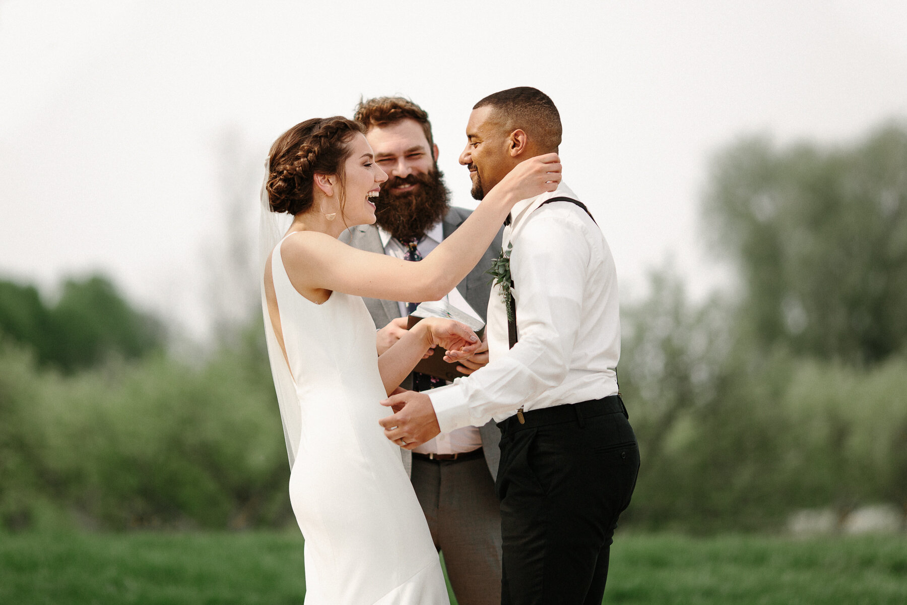 veranda-meadow-barn-sioux-falls-wedding-photographer-079.jpg