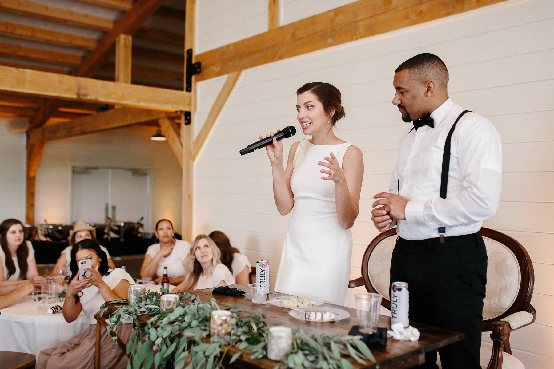 veranda-meadow-barn-sioux-falls-wedding-photographer-103.jpg