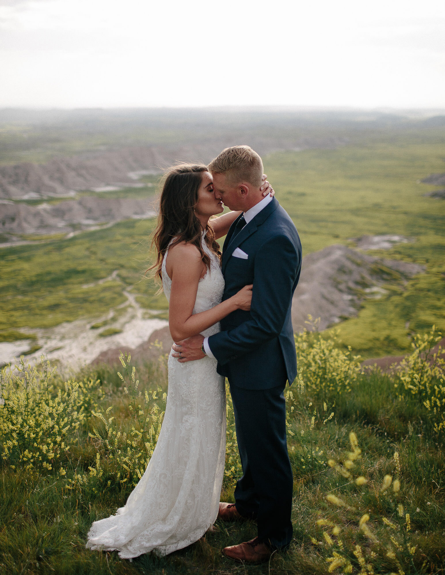 badlands-national-park-elopment-photographer-intimate-wedding-sheep-mountain-table-black-hills-49.jpg