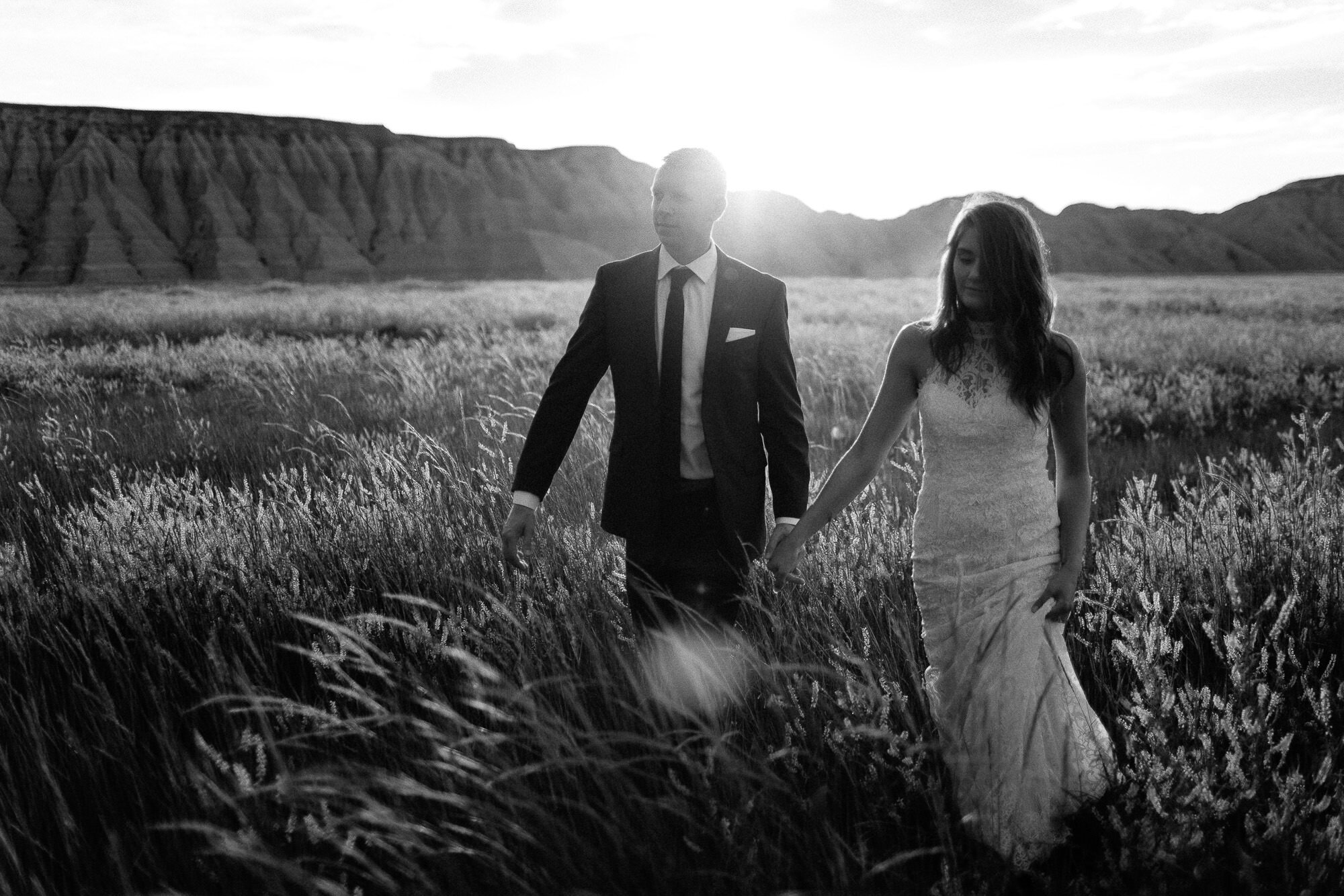 badlands-national-park-elopment-photographer-intimate-wedding-sheep-mountain-table-black-hills-74.jpg