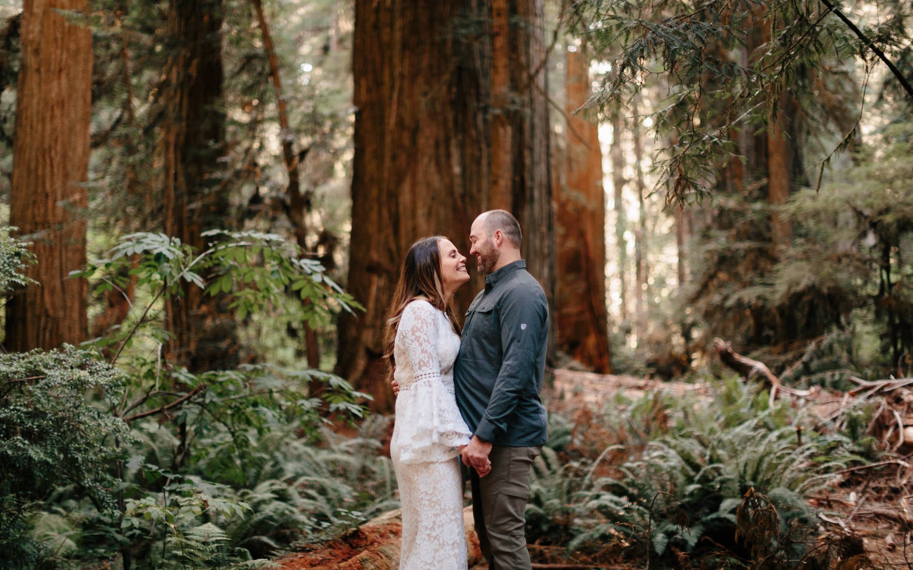 jedediah-smith-redwoods-southern-oregon-coast-wedding-elopement-photographer-michael-liedtke-010.jpg