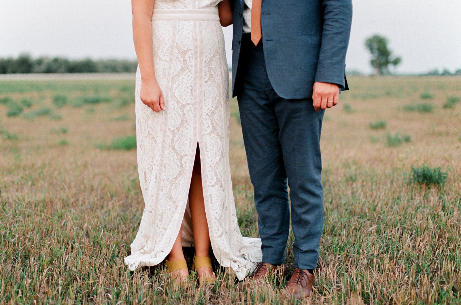 creekside-wedding-beer-tent-reception-sioux-falls-rapid-city-south-dakota-photographer-michael-liedtke057.jpg