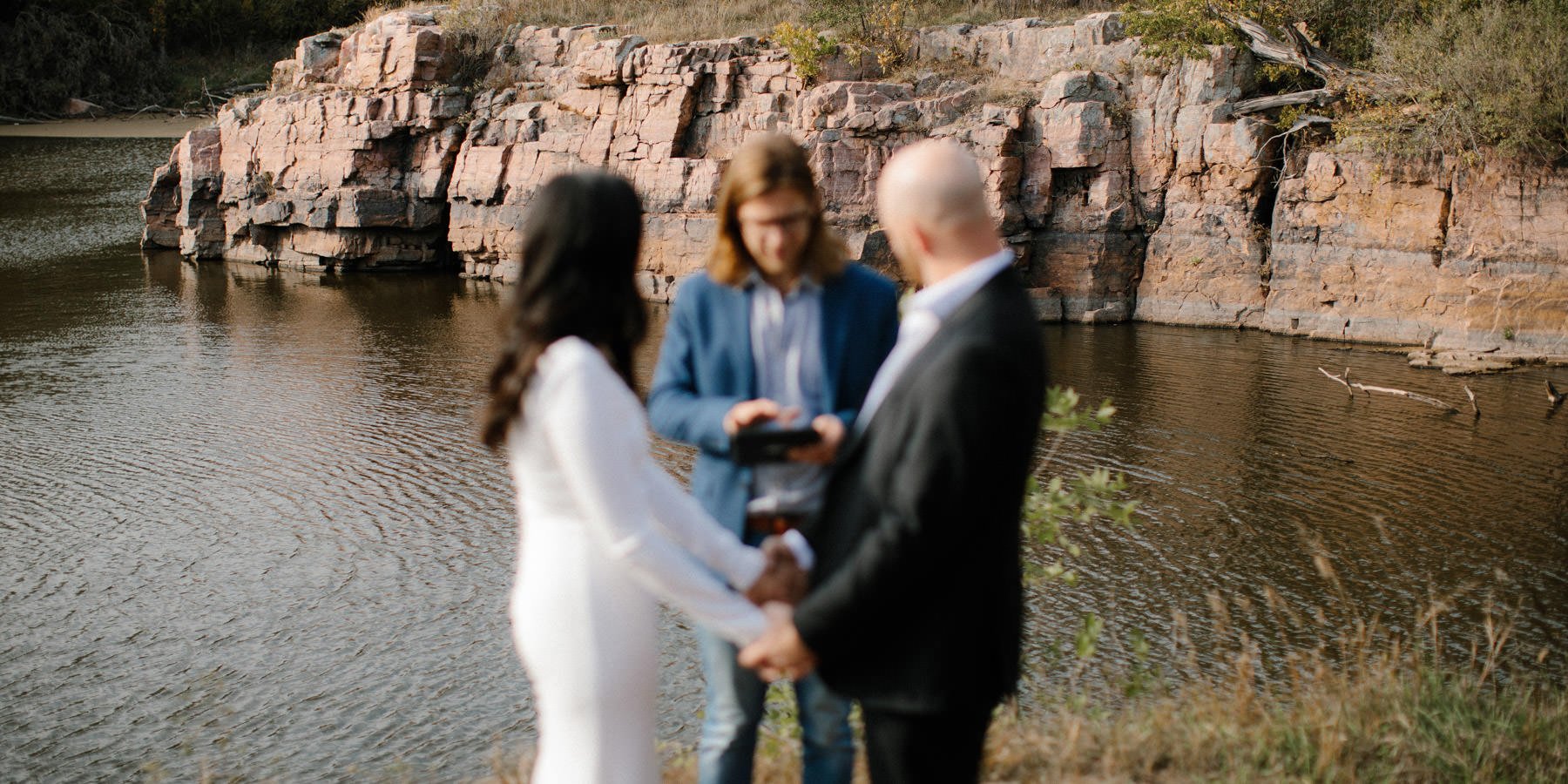 intimate-wedding-convolo-sioux-falls-photographer-24.jpg