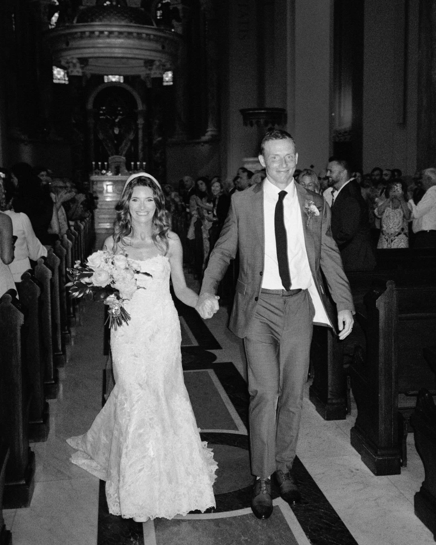 Always trying to make wedding photos feel like the memories.🤍 Here are some 35mm film favorites from my day with Cassie and Owen earlier this summer. 😊
.
.
Wedding planner: @audraelise &amp; @serendipitous_events 
Florals: @alissasflowerfarmdesigns