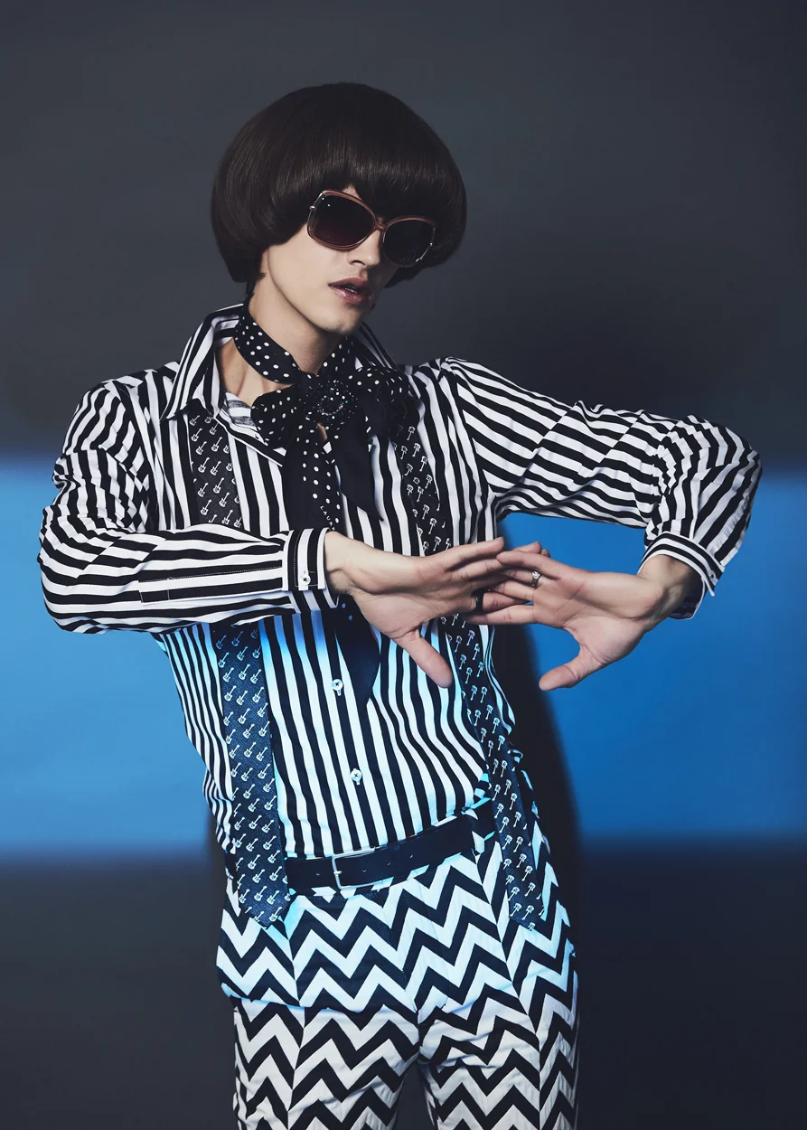 Look02_0403.jpg