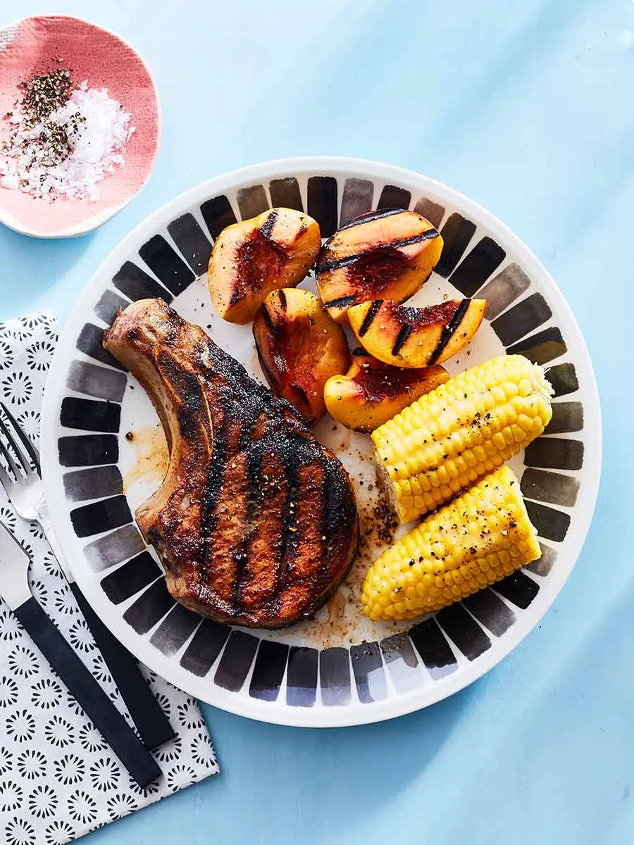 FC_20170411_SPICED_PORK_CHOPS_001.jpg