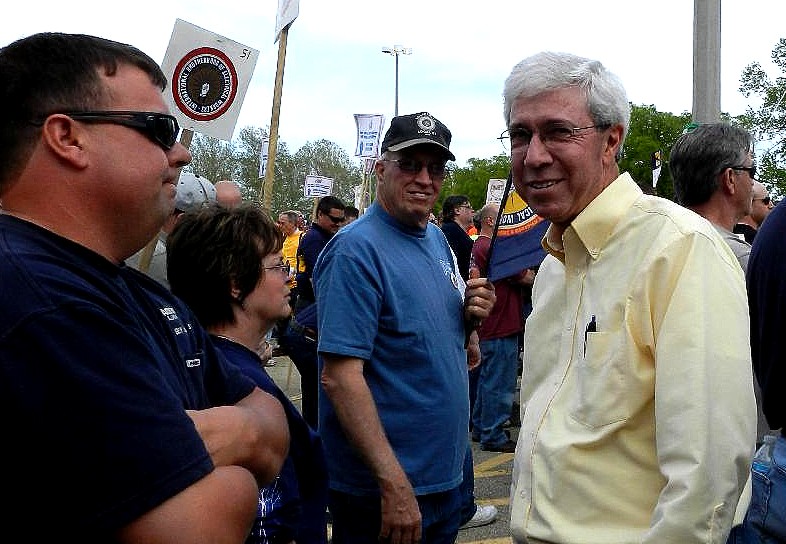 ibew51_2012_rally_03.jpg