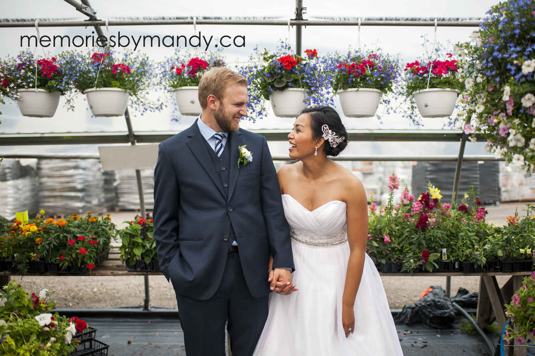 Saskatoon wedding photographer (104).jpg